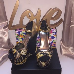 BRAND NEW!!! 6inch wedge heel